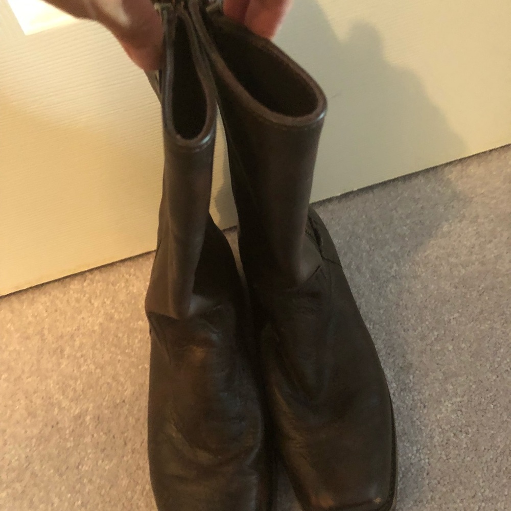 Frye boot - Picture 3 of 4
